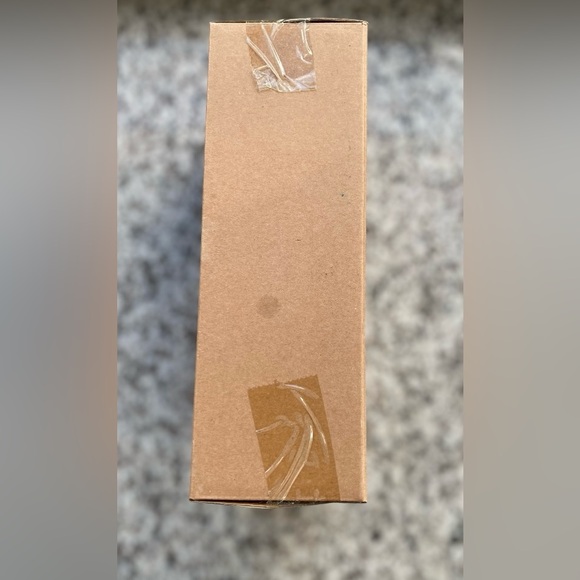 NIB Stanley Quencher 40oz Tumbler with Handle Restful Green - Picture 10 of 11